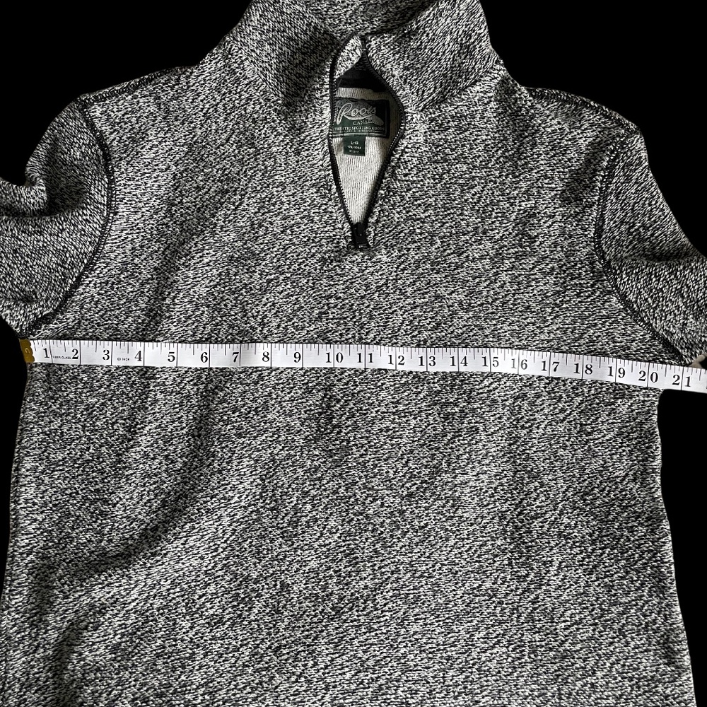 ROOTS Sweater Size L - Picture 3 of 8